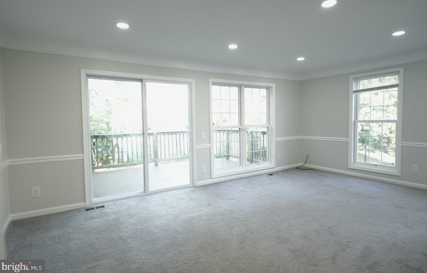 109 Falkirk Ct, Fredericksburg VA  22406-6400 exterior
