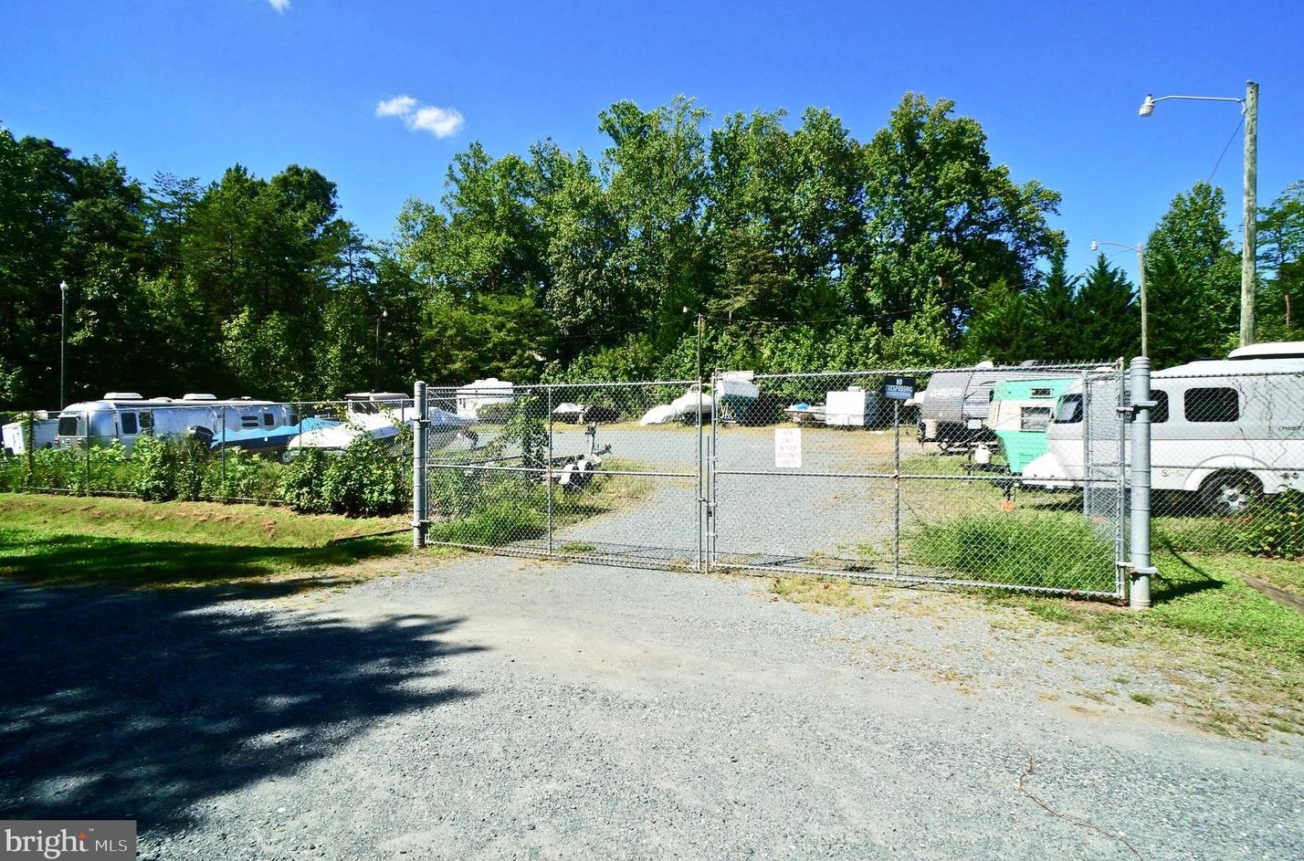 2023 State Room Dr, Stafford VA  22554-2321 exterior