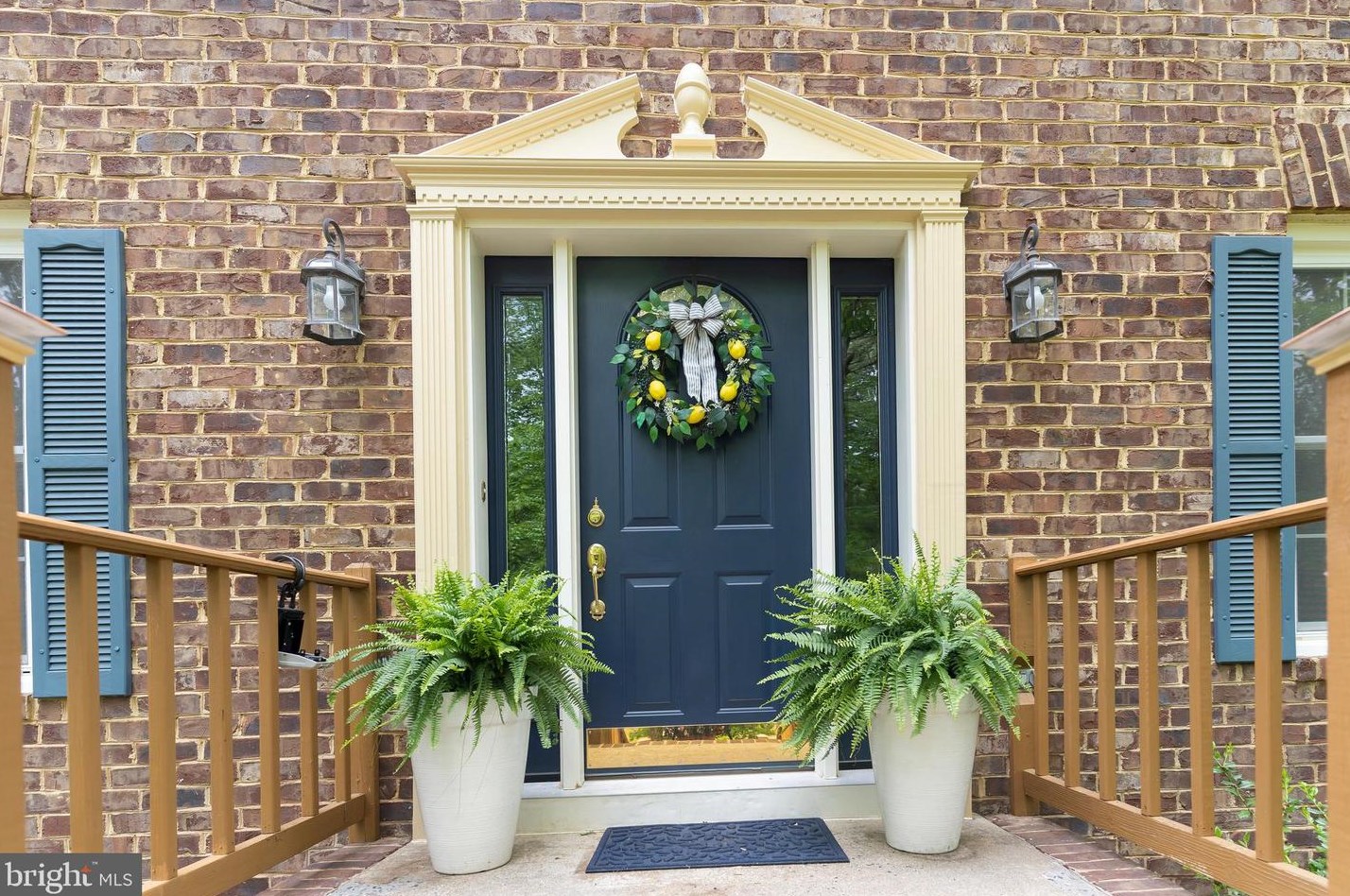 2023 State Room Dr, Stafford VA  22554-2321 exterior