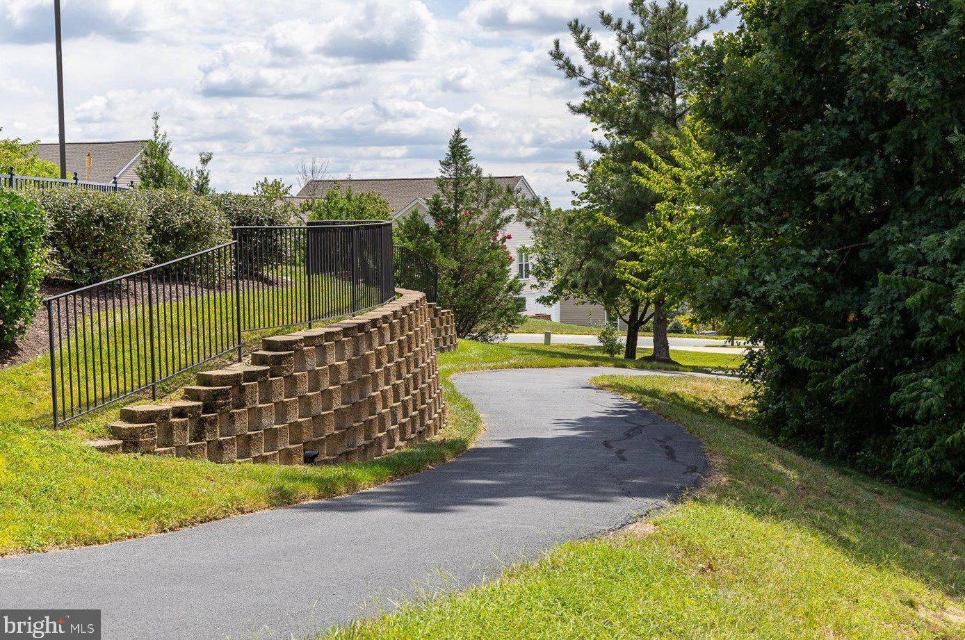 51 Harborton Ln, Fredericksburg VA  22406-8431 exterior