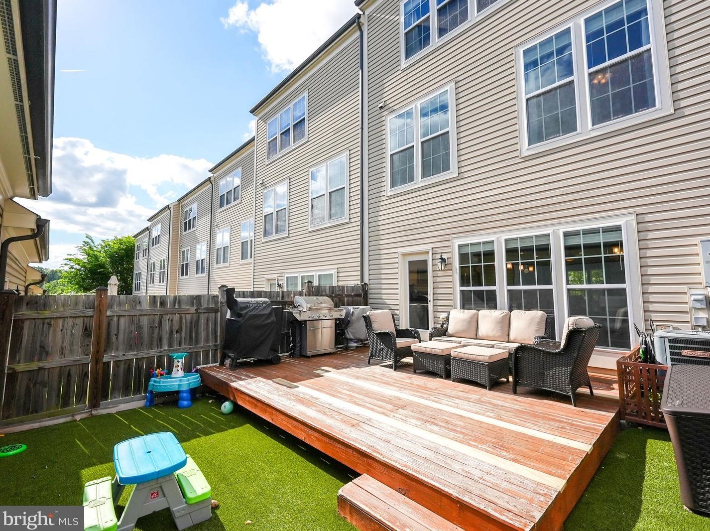 205 Almond Dr, Stafford VA 22554 exterior