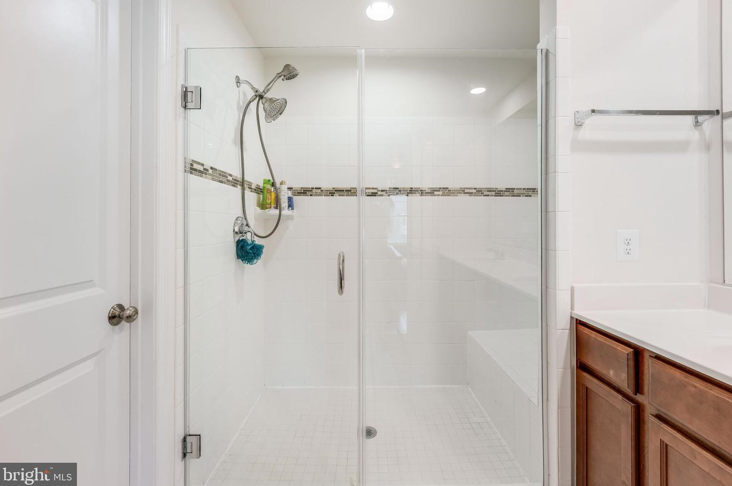 205 Almond Dr, Stafford VA 22554 exterior