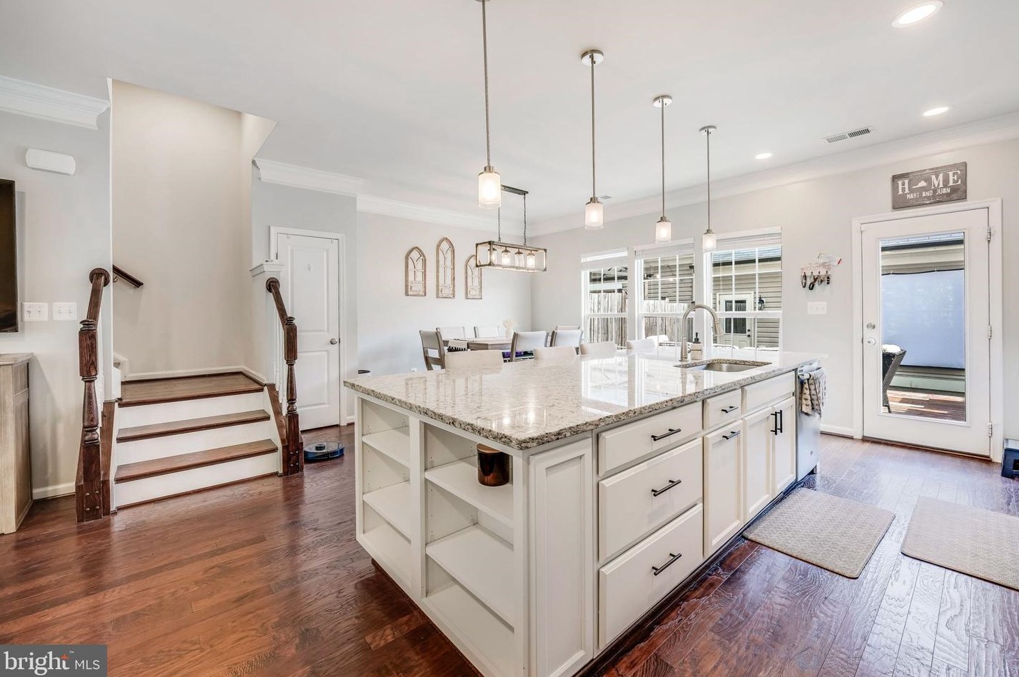 205 Almond Dr, Stafford VA 22554 exterior