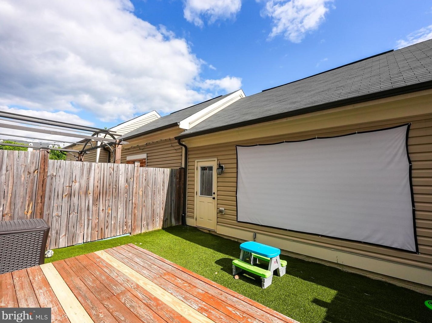 205 Almond Dr, Stafford VA 22554 exterior