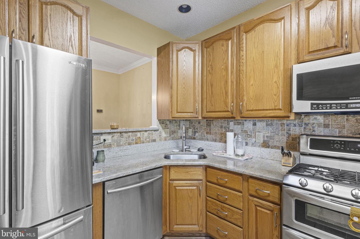 401 Shaw Ct, Fredericksburg VA  22405-2664 exterior