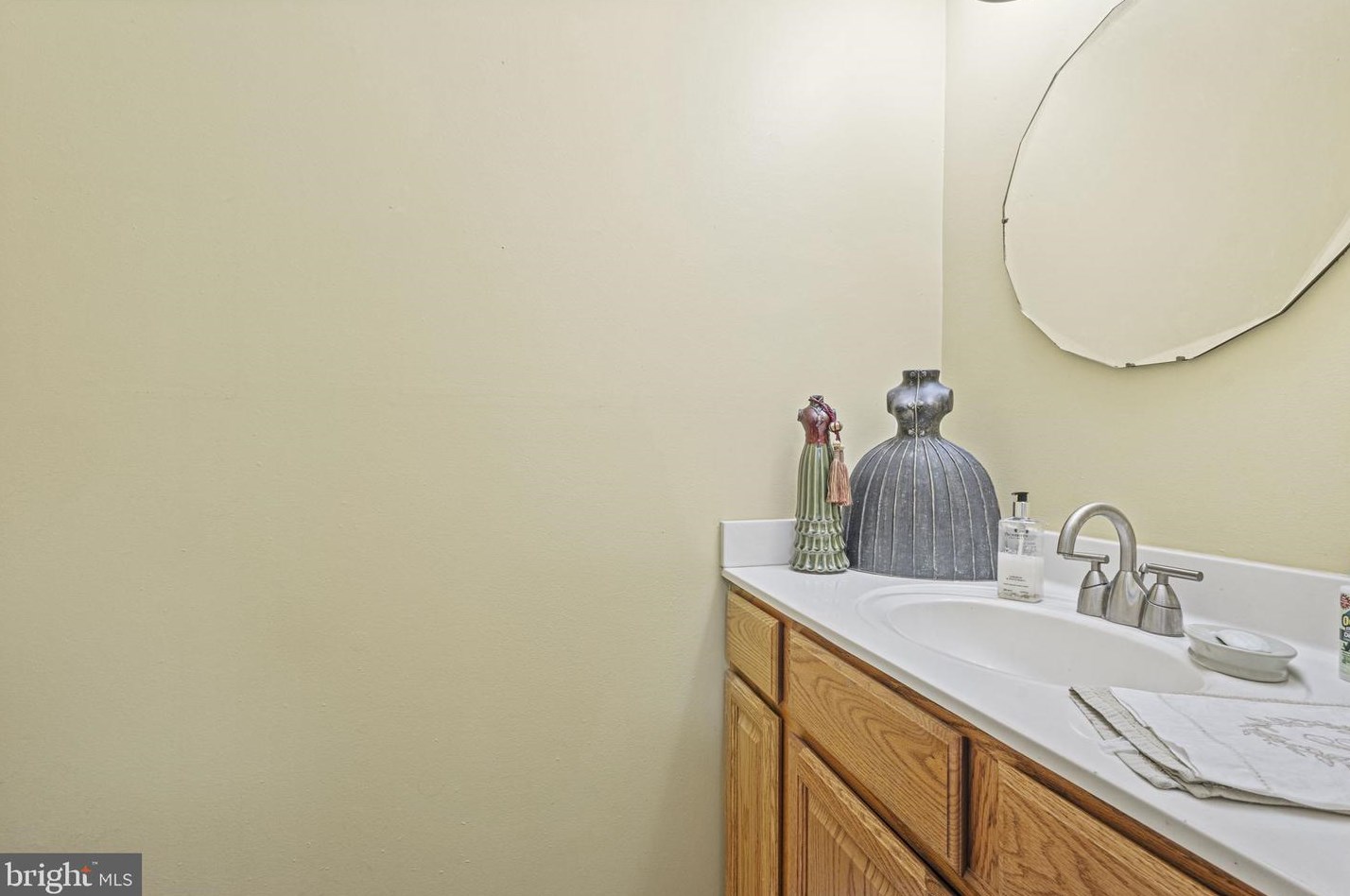 401 Shaw Ct, Fredericksburg VA  22405-2664 exterior