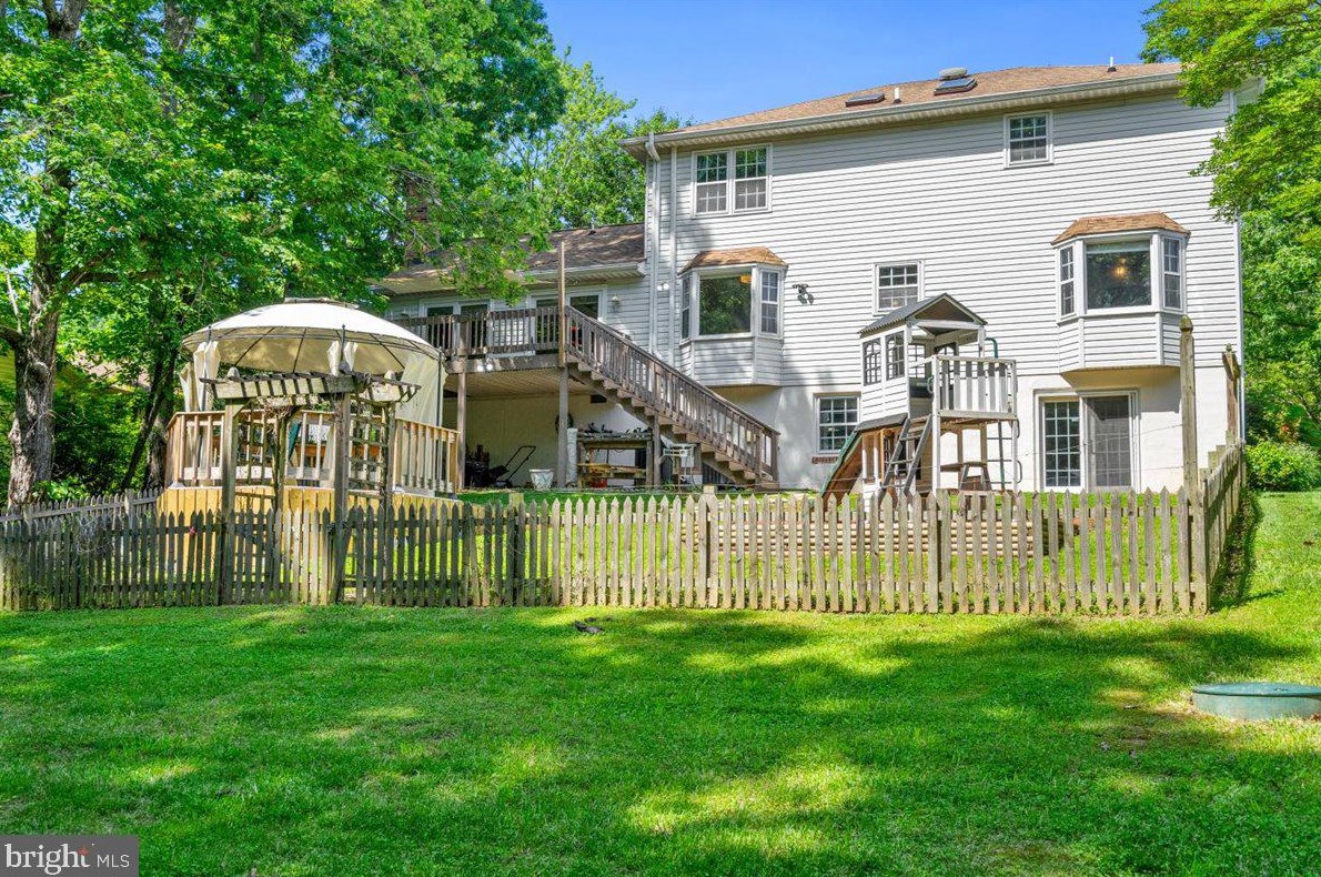 123 Jib Dr, Stafford VA  22554-5323 exterior