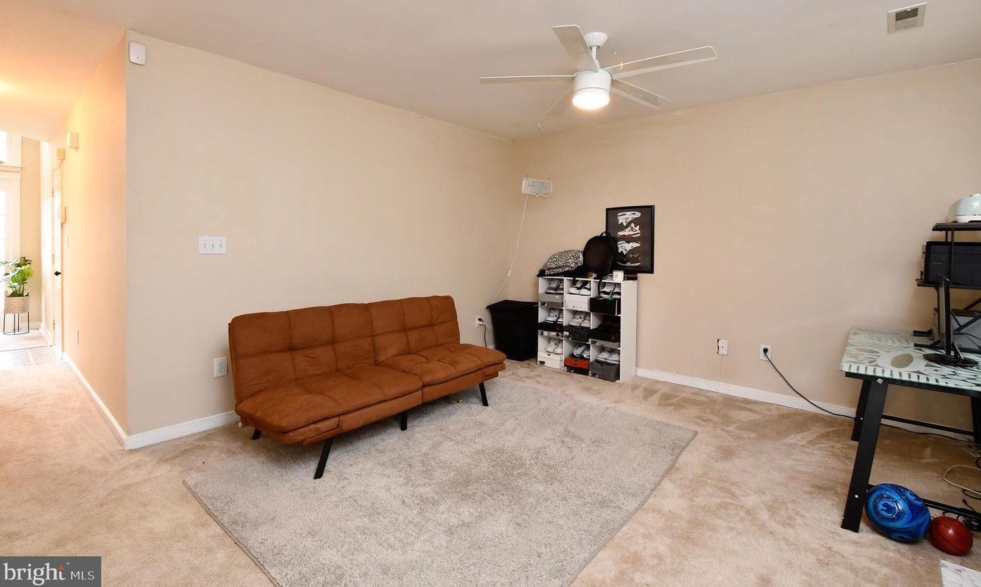 102 Gettysburg Ct, Stafford VA 22554-8473 exterior