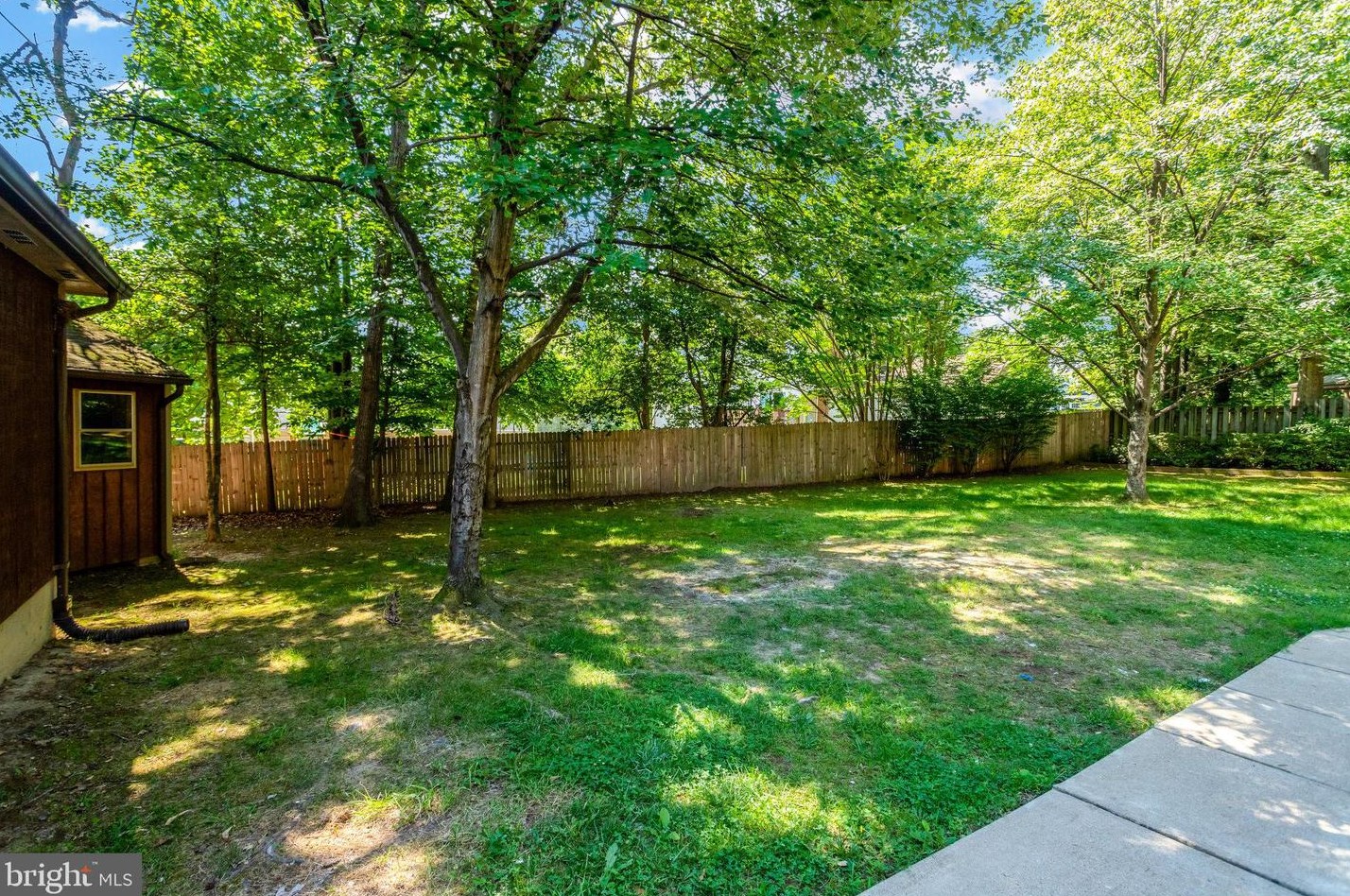 1103 Harbour Dr, Stafford VA 22554-1926 exterior