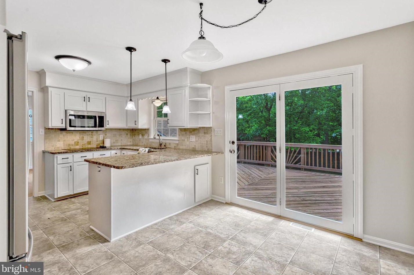 1103 Harbour Dr, Stafford VA 22554-1926 exterior