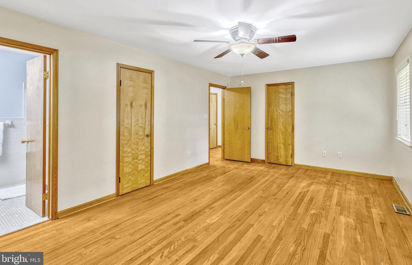 1103 Harbour Dr, Stafford VA 22554-1926 exterior