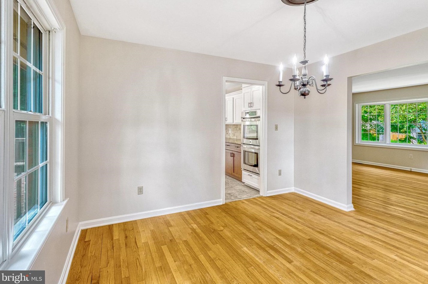 1103 Harbour Dr, Stafford VA 22554-1926 exterior