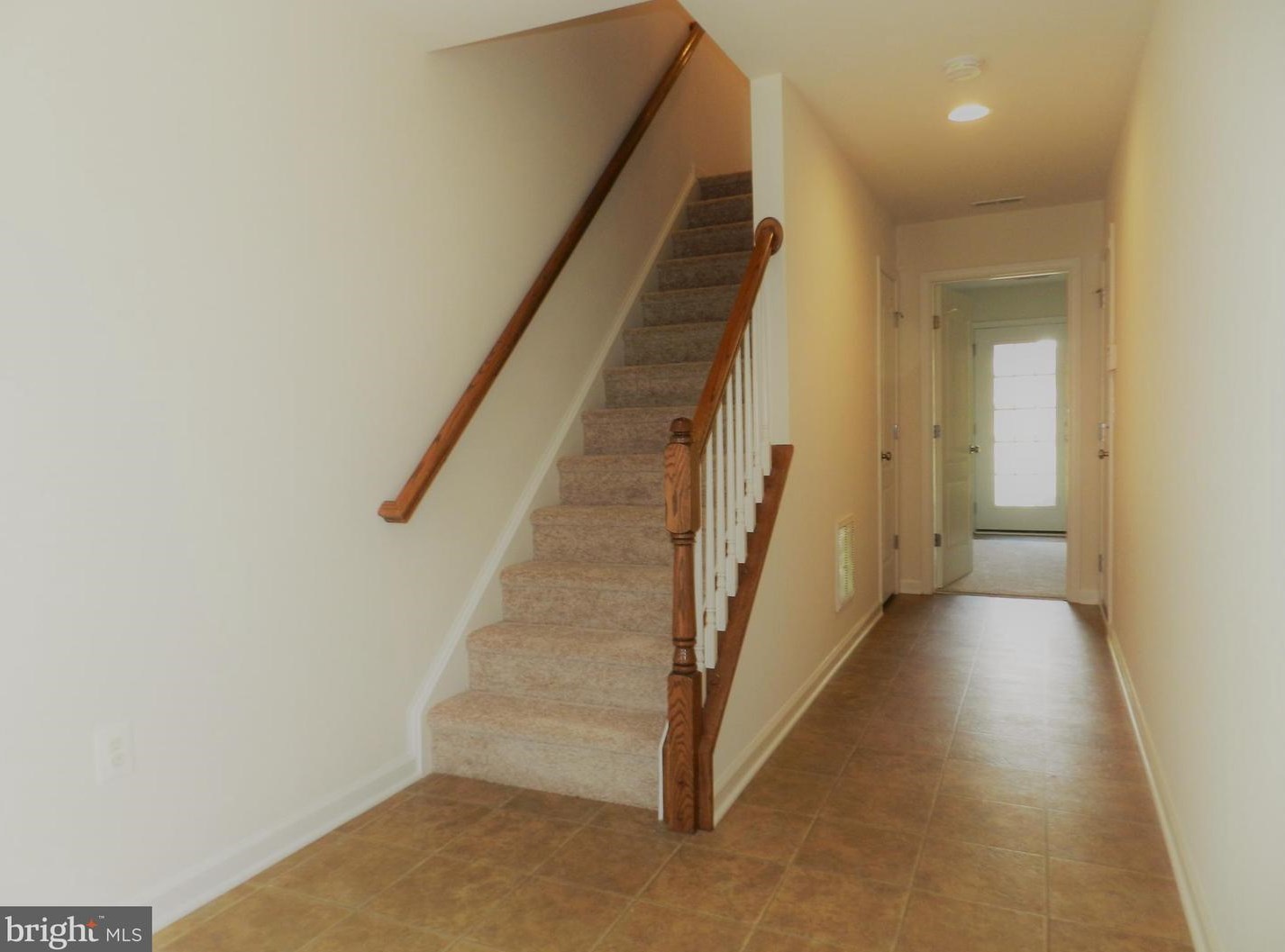 207 Dundee Pl, Fredericksburg VA  22405-2088 exterior