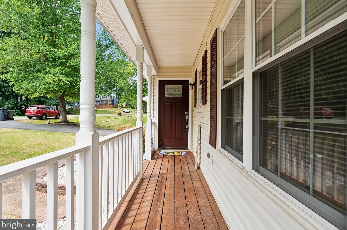 9 Rocky Stone Dr, Stafford VA  22556-3876 exterior