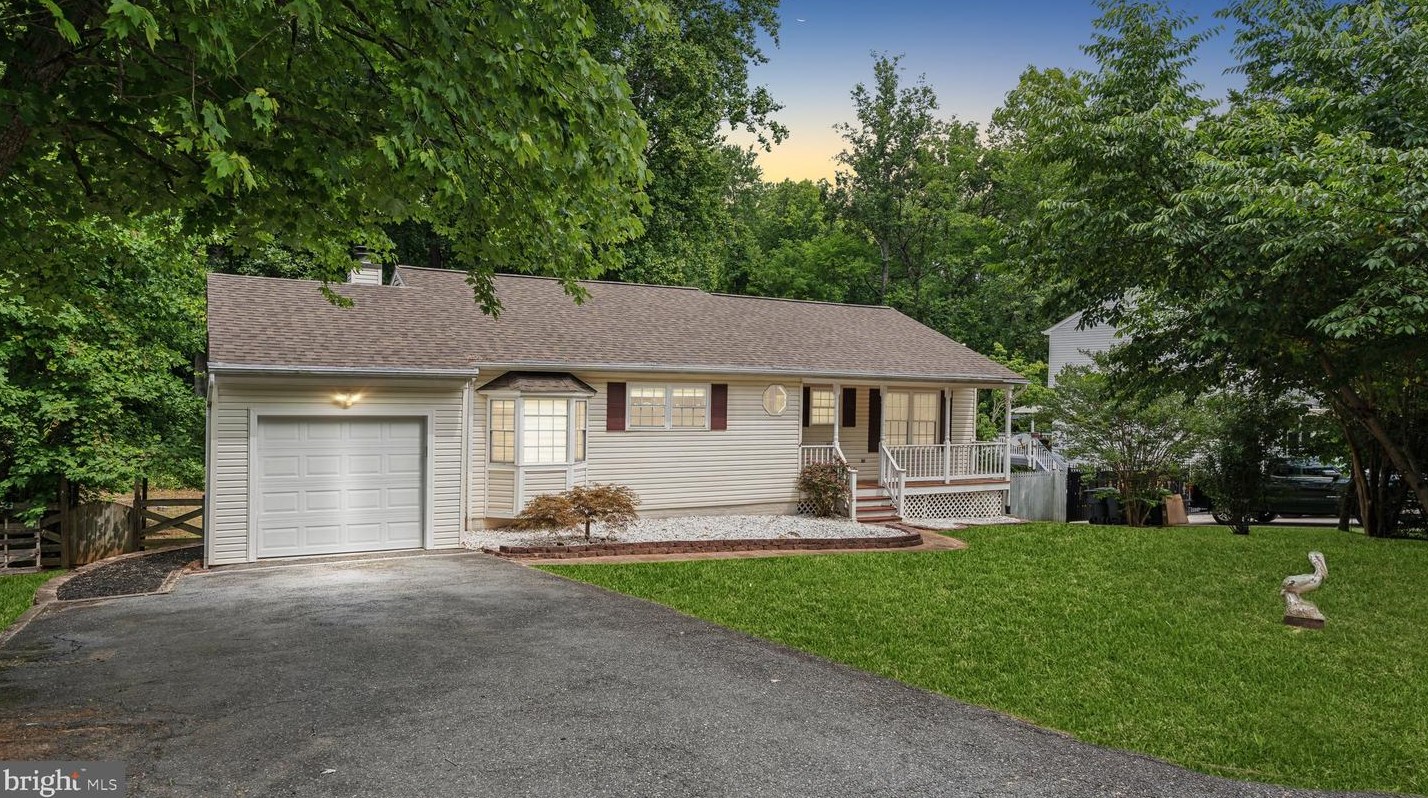 9 Rocky Stone Dr, Stafford VA  22556-3876 exterior