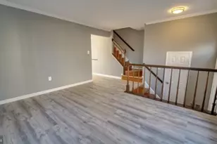 301 Knollwood Ct, Stafford, VA 22554 - Photo 9