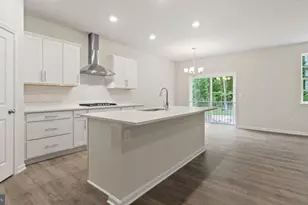 805 Long Meadow Dr, Fredericksburg, VA 22406 - Photo 7