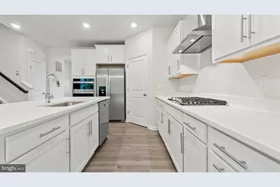 814 Long Meadow Drive, Fredericksburg, VA 22406 - Photo 5