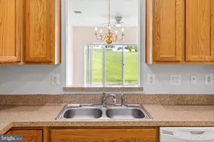 23 Highlander Dr, Fredericksburg, VA 22406 - Photo 9