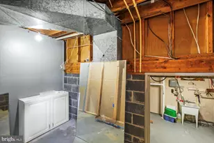 300 Phillips St, Fredericksburg, VA 22405 - Photo 29