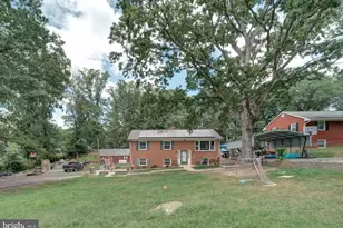 1011 Ficklen Rd, Fredericksburg, VA 22405 - Photo 1