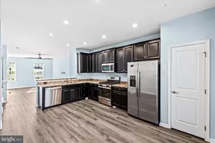 720 River Crest Way, Fredericksburg, VA 22405 - Photo 3