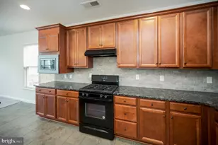 196 Denison St, Fredericksburg, VA 22406 - Photo 15