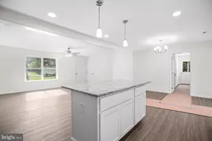 22 Breezy Hill Dr, Stafford, VA 22556 - Photo 9