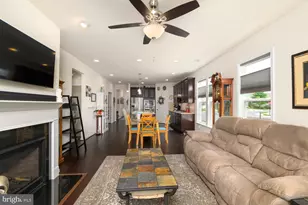 112 Long Point Dr, Fredericksburg, VA 22406 - Photo 21