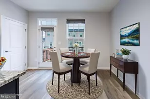 322 Rolling Valley Dr, Fredericksburg, VA 22405 - Photo 9