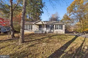 4 Chestnut Ln, Stafford, VA 22556 - Photo 1