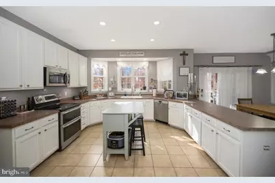 8 Oak Crest Court, Fredericksburg, VA 22405 - Photo 13