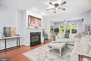 183 Long Point Dr, Fredericksburg, VA 22406 - Photo 5