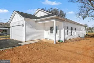 277 White Oak Rd, Fredericksburg, VA 22405 - Photo 3