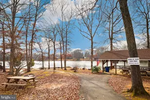 1138 Lakeview Dr, Stafford, VA 22556 - Photo 25