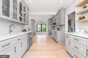 2021 Thomas Bishop Ln, Virginia Beach, VA 23454 - Photo 13