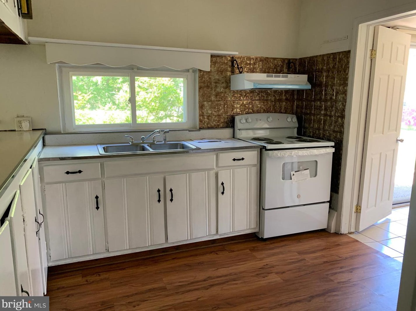 1052 Holly Vista Dr, Colonial Bch VA  22443-4323 exterior