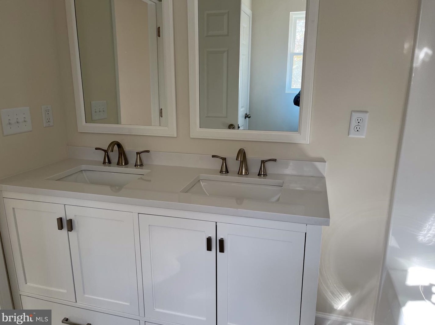 32 Placid Rd, Colonial Bch VA  22443-3202 exterior