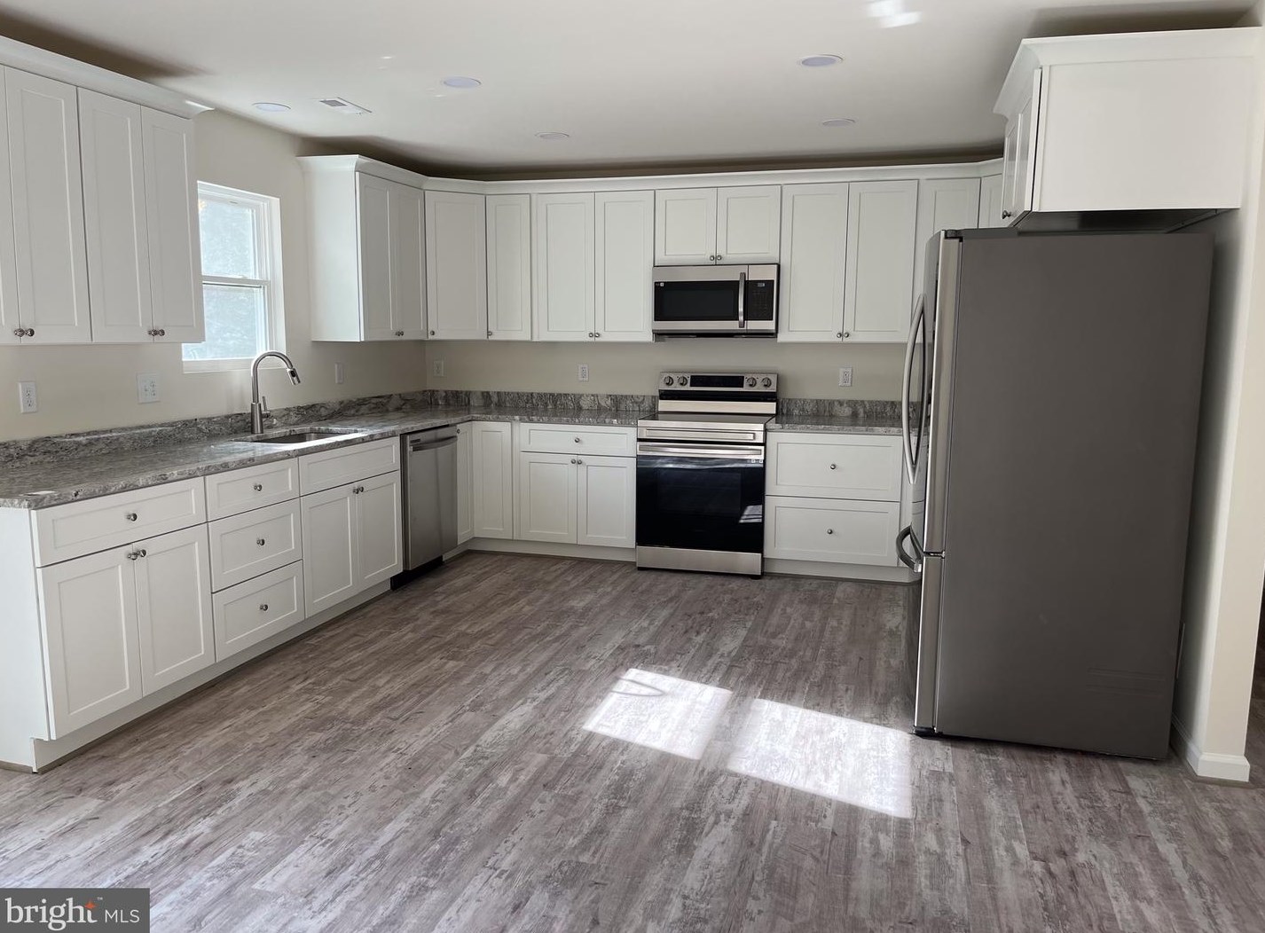 32 Placid Rd, Colonial Bch VA  22443-3202 exterior