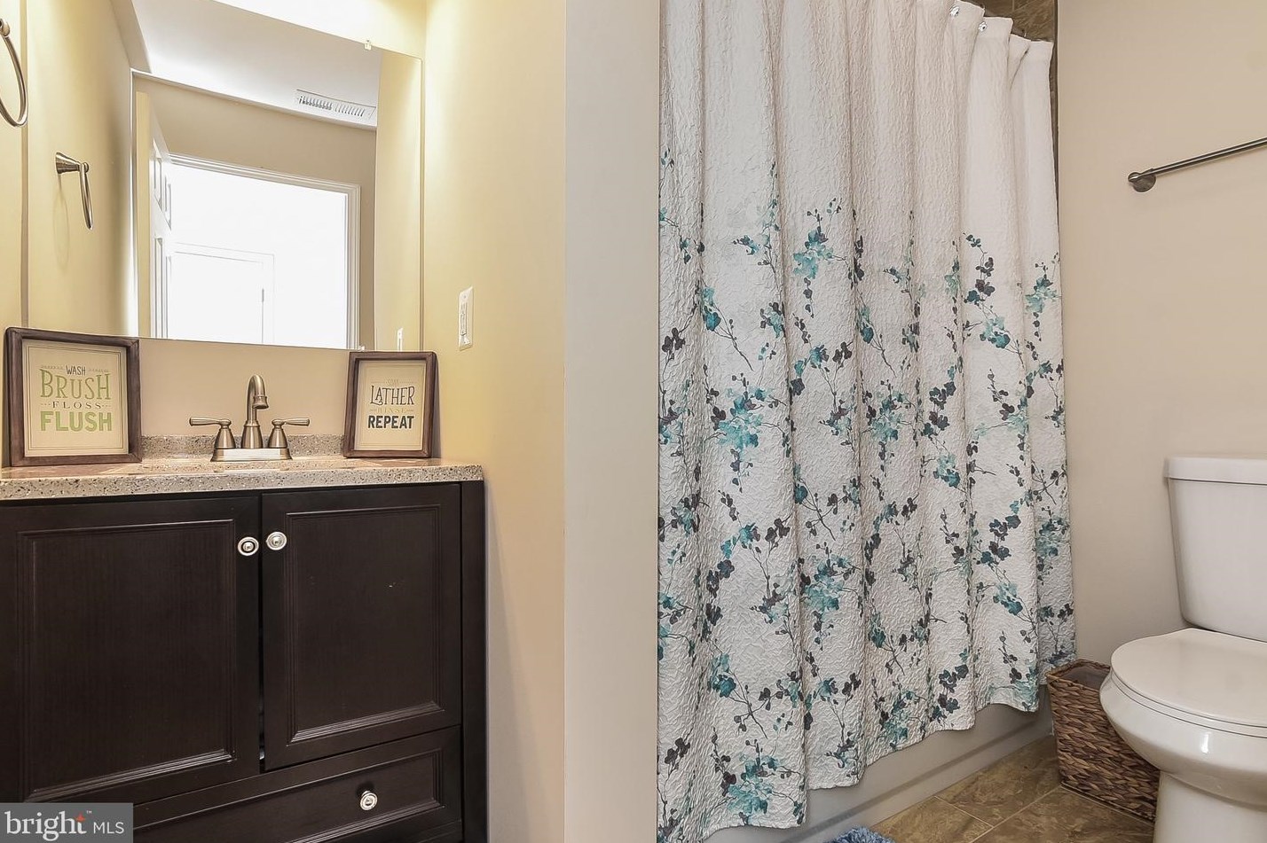 211 Castle Dr, Montross VA  22520-8615 exterior