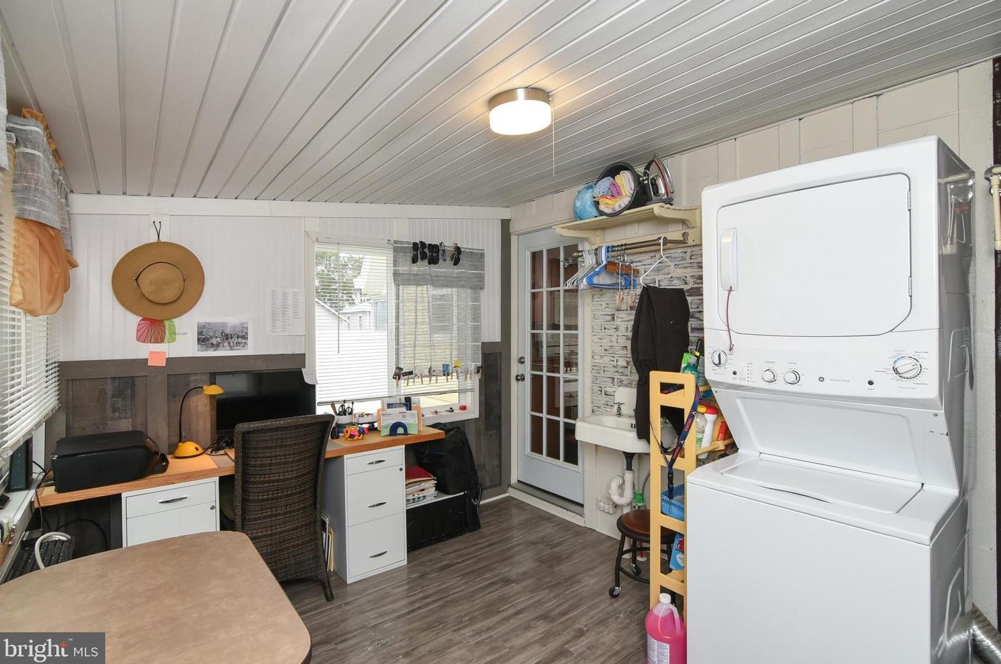 115 Nelson St, Colonial Bch VA  22443-2640 exterior