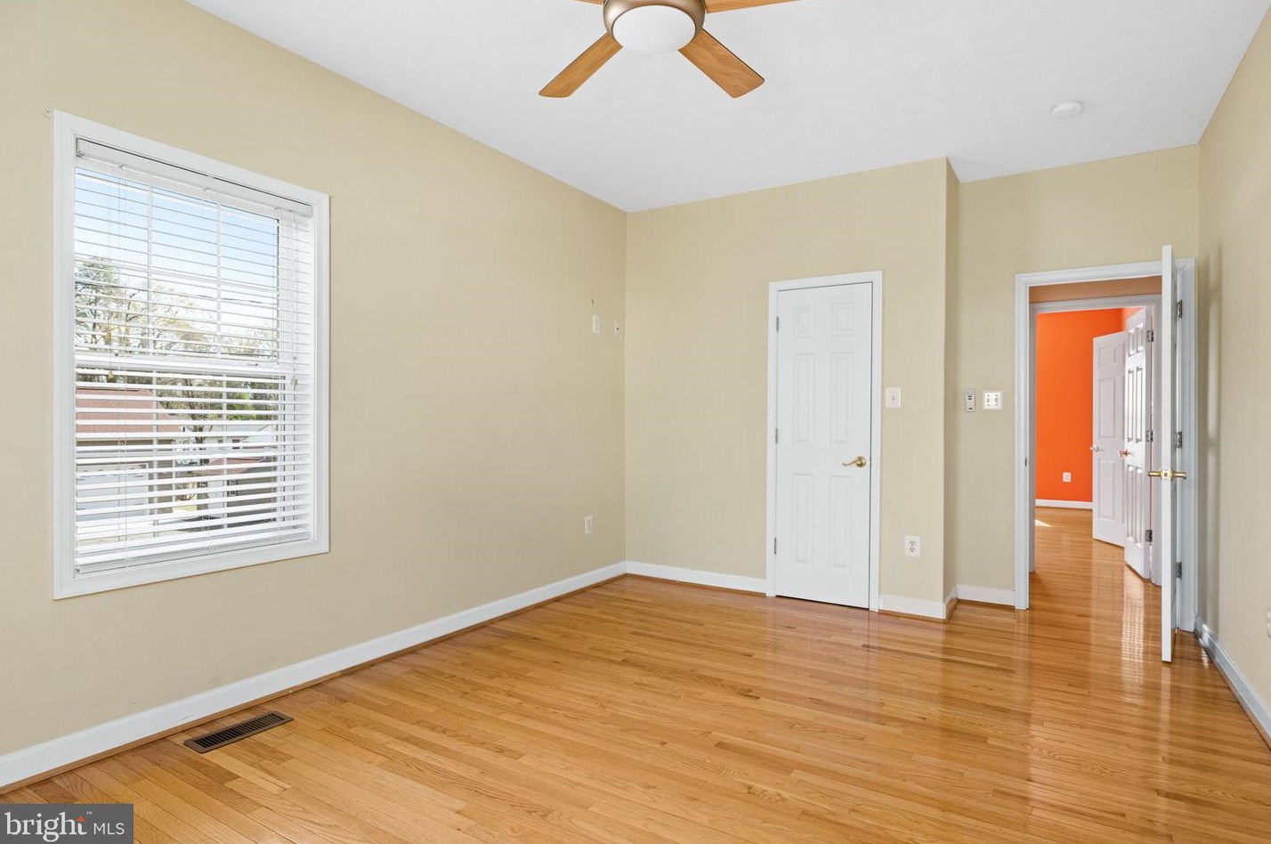 200 7th St, Colonial Bch VA  22443-1606 exterior