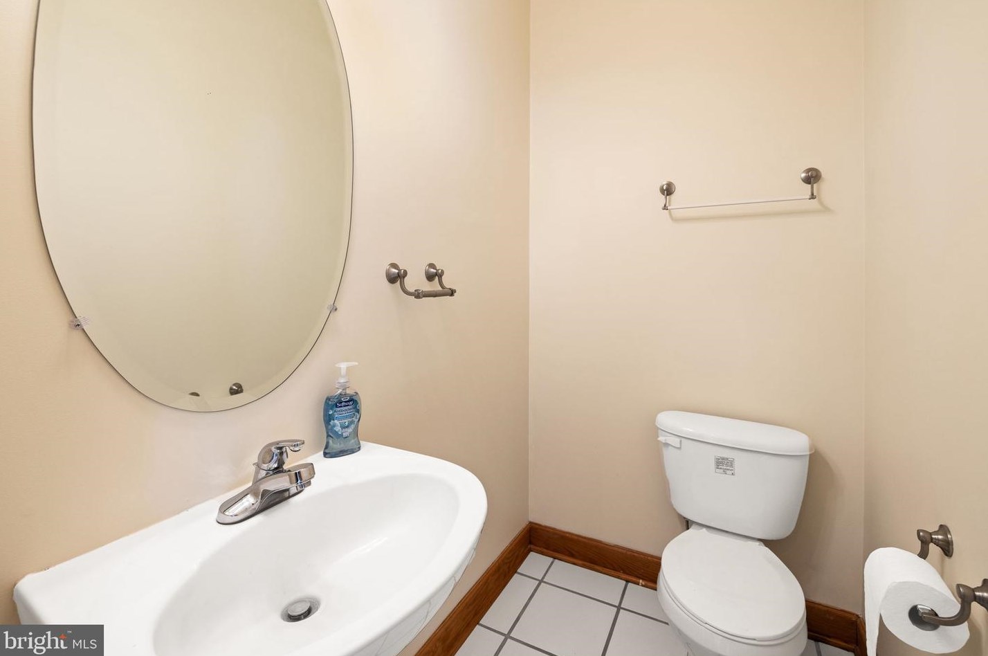 200 7th St, Colonial Bch VA  22443-1606 exterior