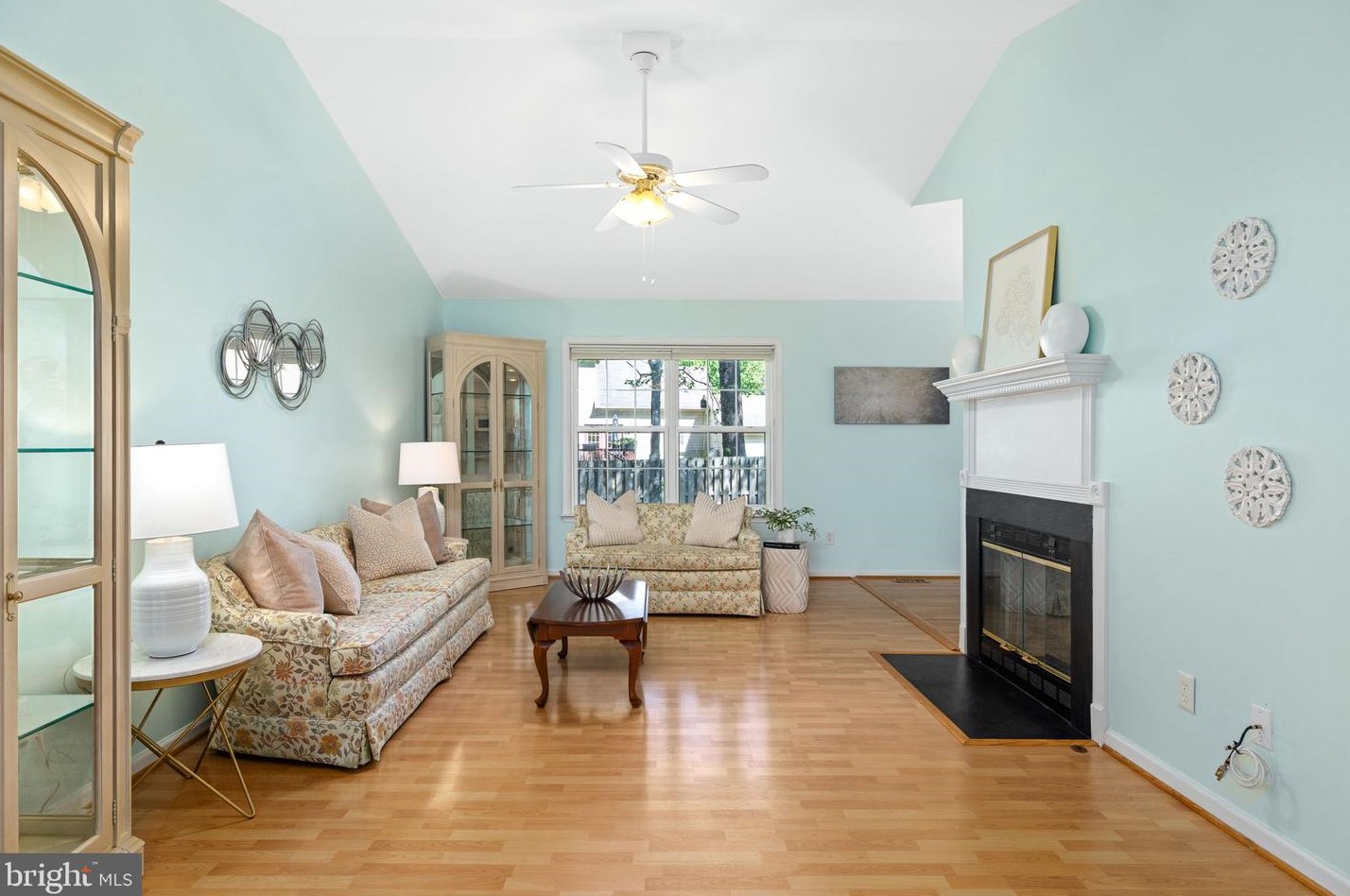 213 Meadow Ave, Colonial Bch VA  22443-1216 exterior