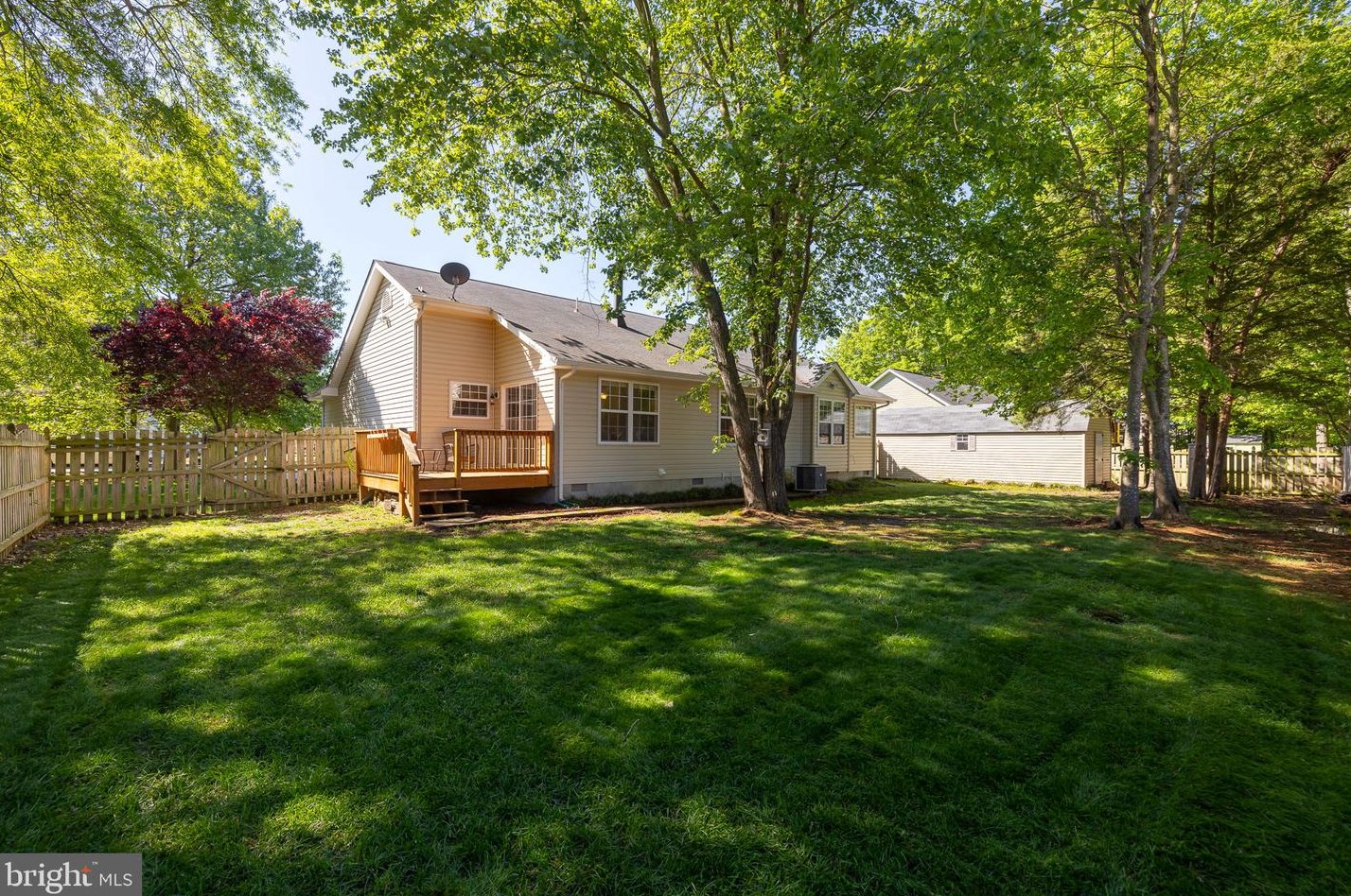 213 Meadow Ave, Colonial Bch VA  22443-1216 exterior