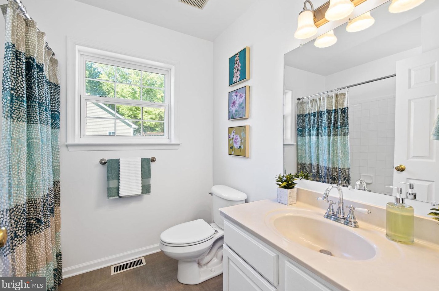 213 Meadow Ave, Colonial Bch VA  22443-1216 exterior