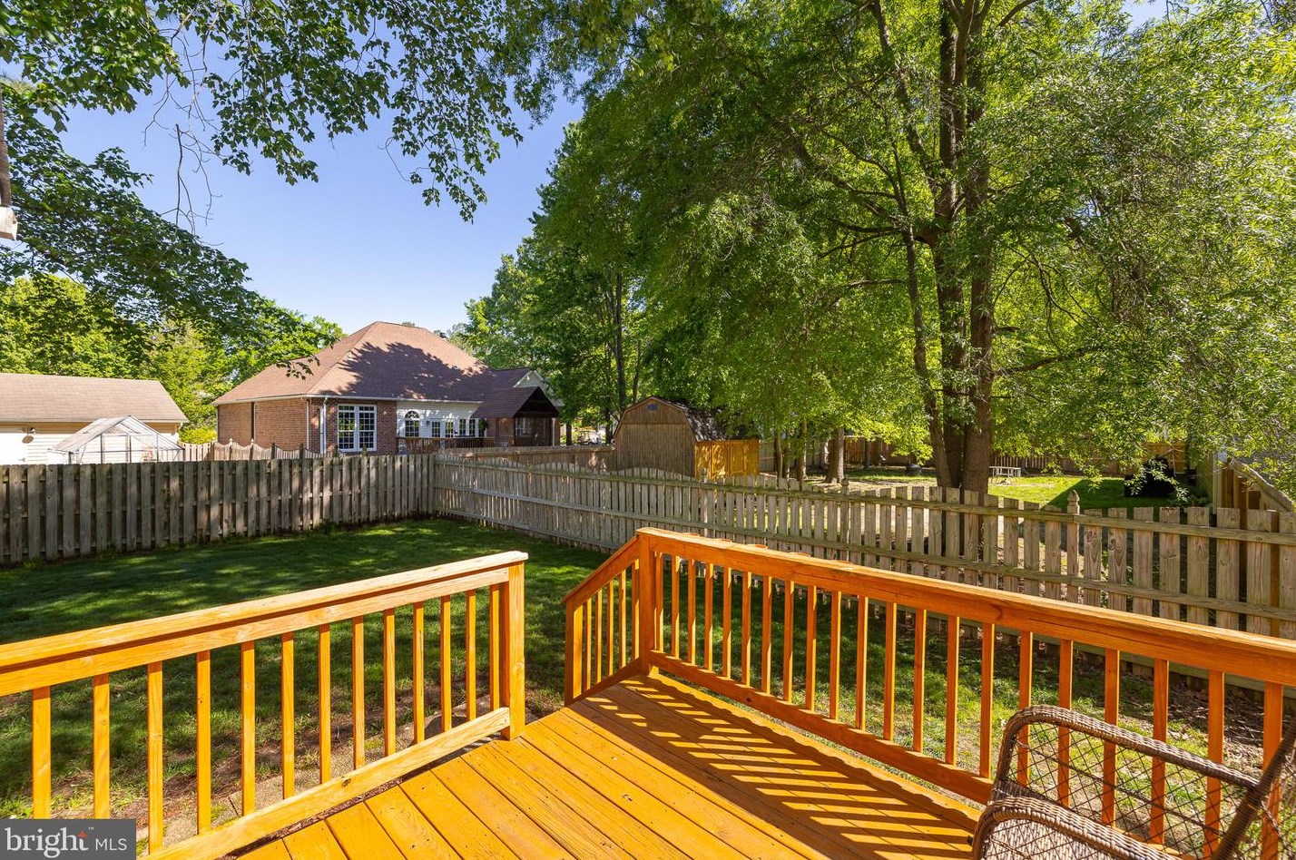 213 Meadow Ave, Colonial Bch VA  22443-1216 exterior