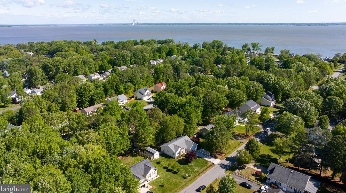 213 Meadow Ave, Colonial Bch VA  22443-1216 exterior