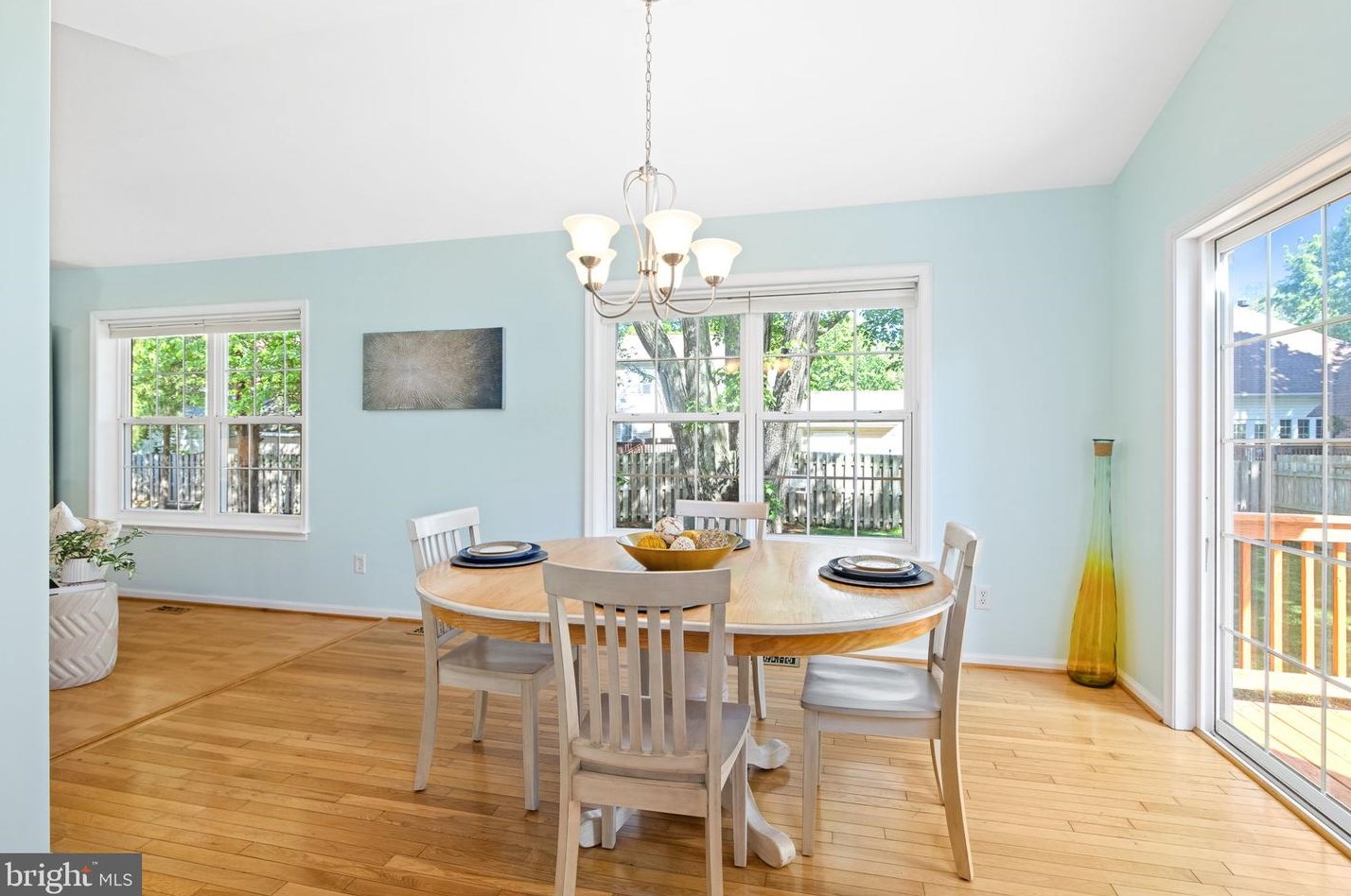 213 Meadow Ave, Colonial Bch VA  22443-1216 exterior