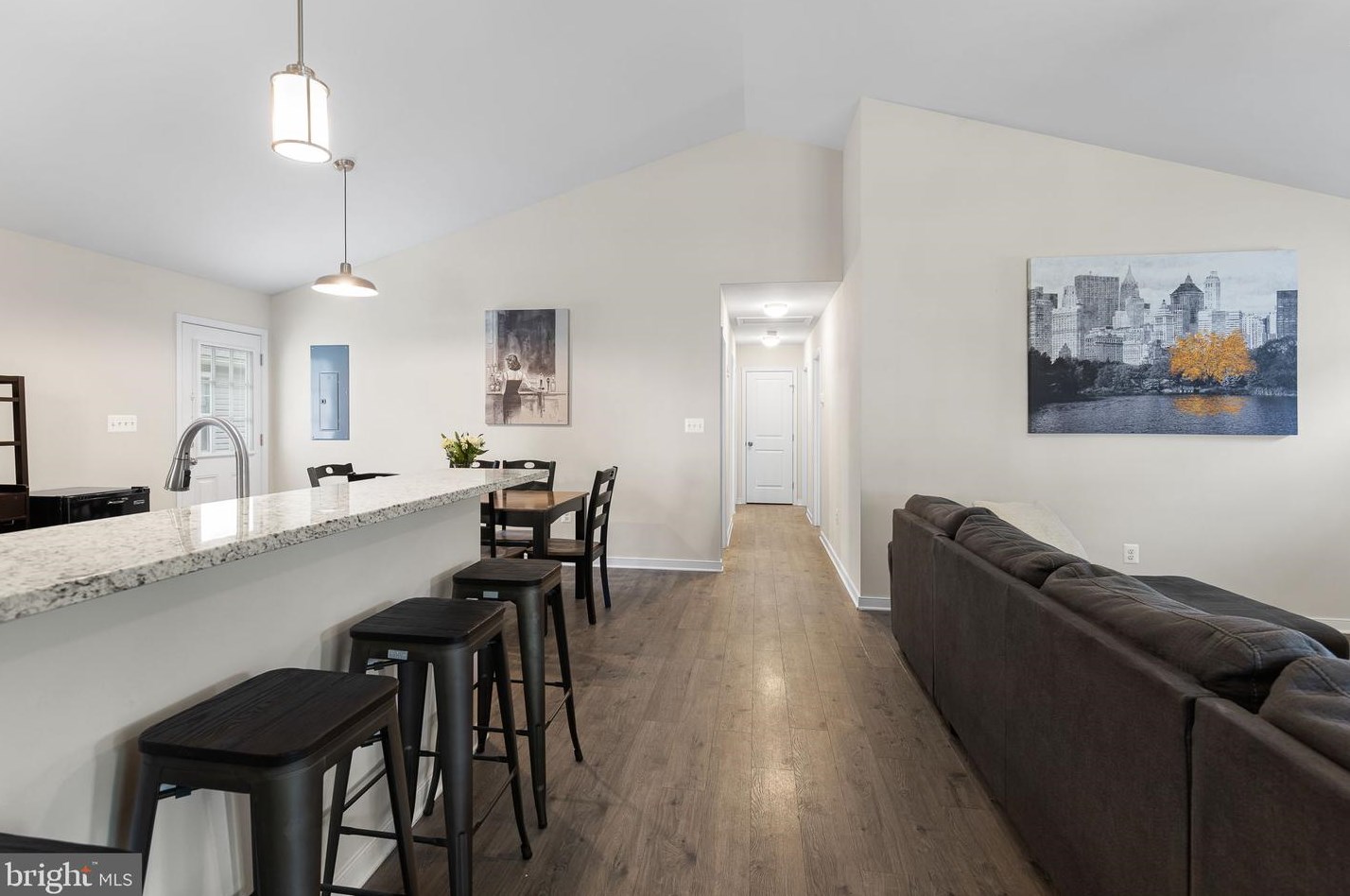 248 7th St, Colonial Bch VA  22443-1606 exterior